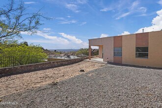 408 Irondale Dr in El Paso, TX - Building Photo - Building Photo