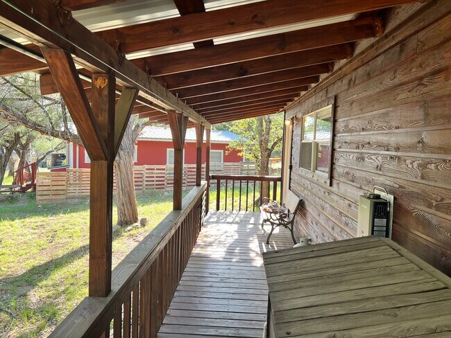 property at 1202 Overlook Cir