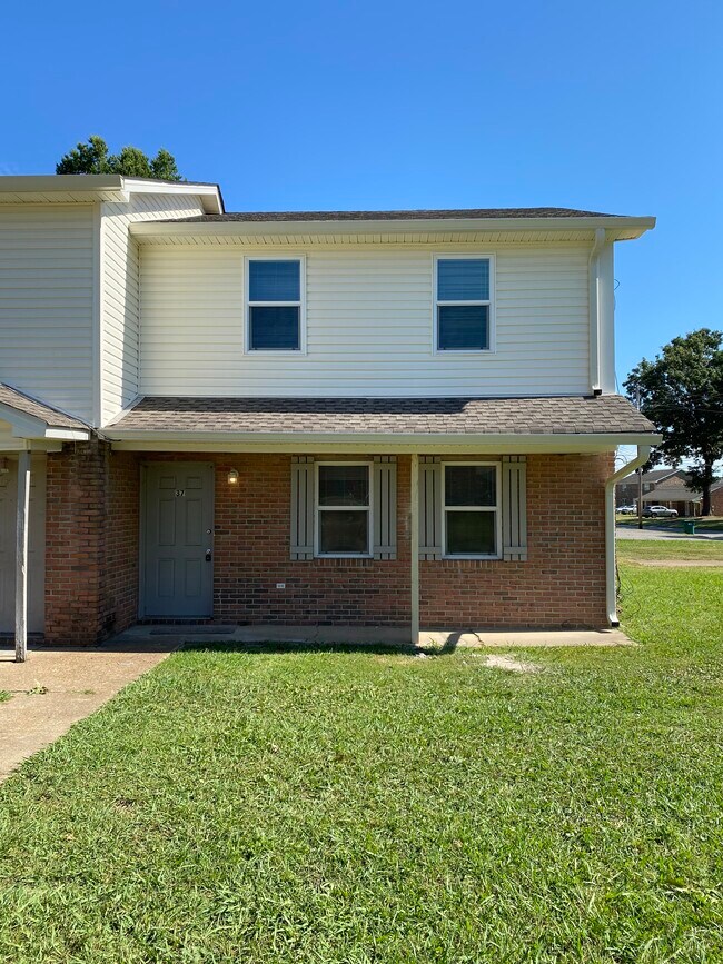 37 Brianfield Dr Rentals in Jackson, TN