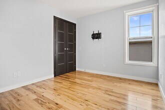 39 Lexington St, Unit 4 in Boston, MA - Building Photo - Building Photo