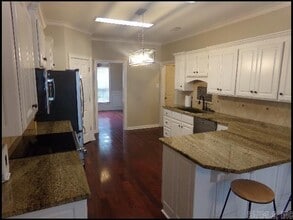 12 Caddo Ct in Maumelle, AR - Building Photo - Building Photo