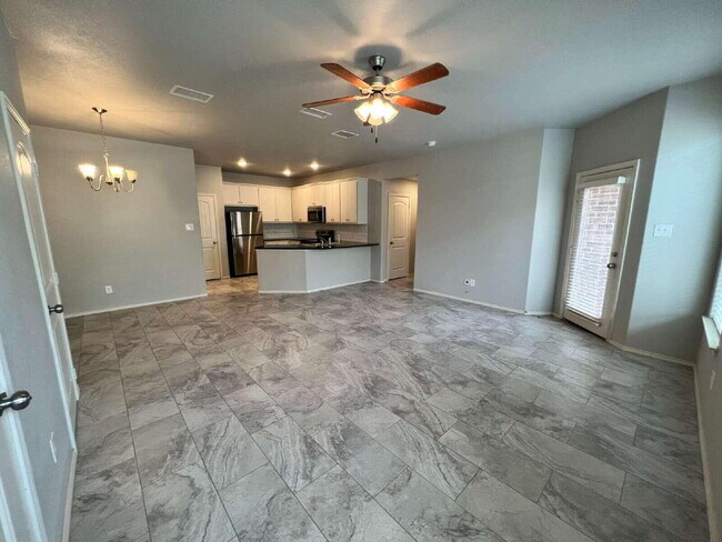 11908 Evanston Ave in Lubbock, TX - Building Photo - Building Photo