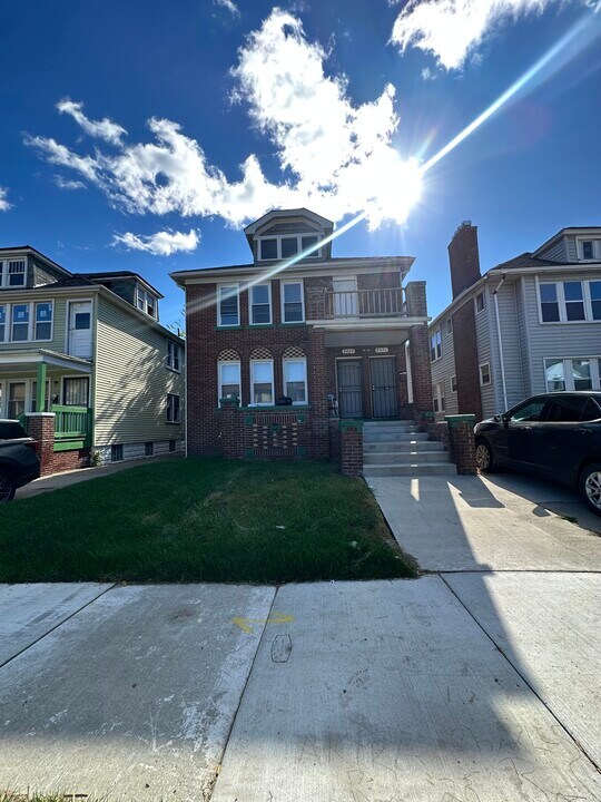 2471 Ford St in Detroit, MI - Building Photo