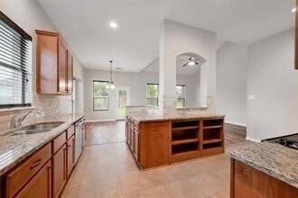 2013 Santa barbara Ct in Round Rock, TX - Building Photo - Building Photo