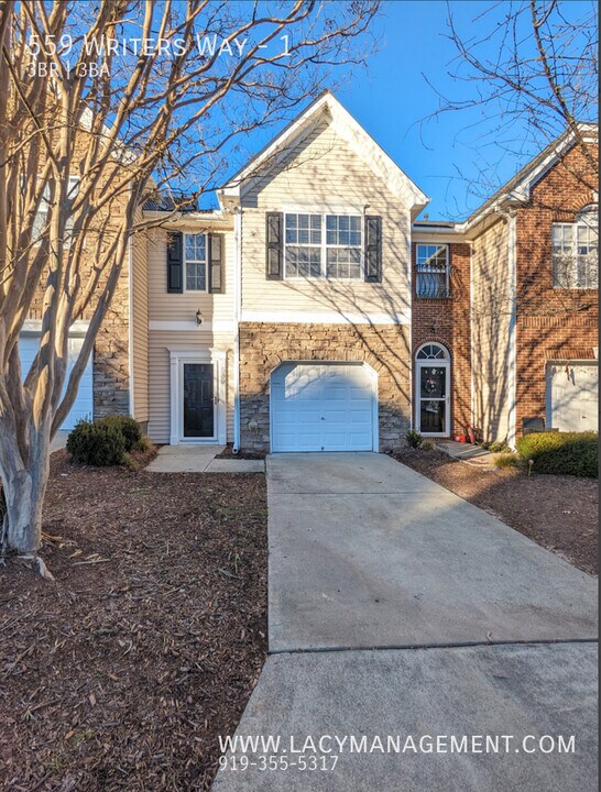 559 Writers Way in Morrisville, NC - Building Photo