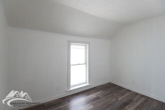 19.5 Princess St N in Chatham, ON - Building Photo - Building Photo