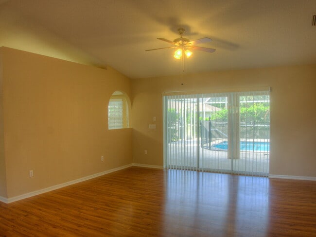 5515 Maccaughey Dr in North Port, FL - Building Photo - Building Photo