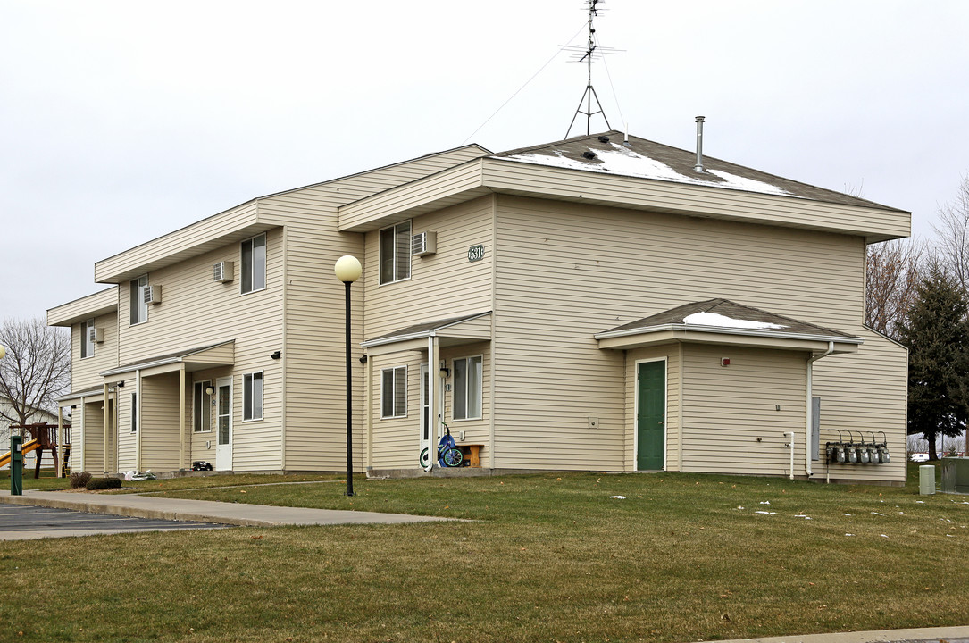 531 9th St N in Albany, MN - Building Photo