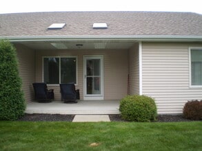 99 Tuscany Cir in Saginaw, MI - Building Photo - Building Photo