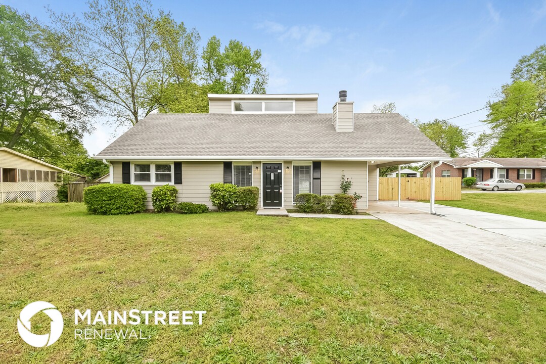 6362 Washington St in Union City, GA - Building Photo