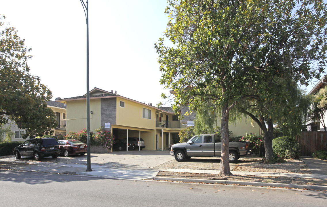 654 Kirkland Dr in Sunnyvale, CA - Building Photo