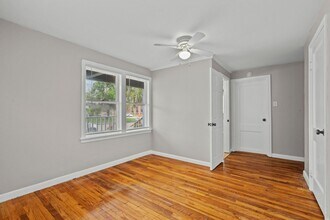4020 Avenue O 1/2 in Galveston, TX - Building Photo - Building Photo