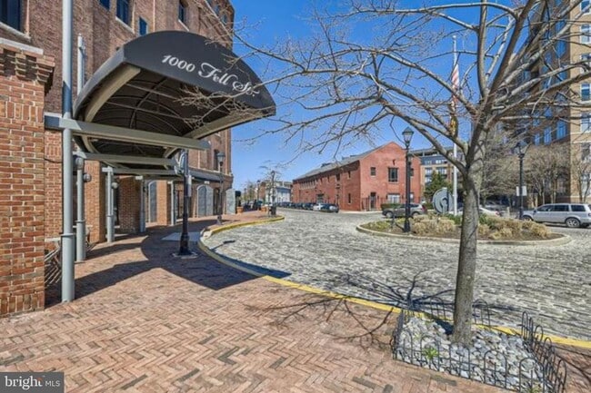 1000 Fell St in Baltimore, MD - Building Photo - Building Photo
