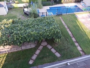 125 Tower St, Unit 2ndFl in Westerly, RI - Foto de edificio - Building Photo