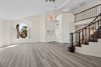 8420 Haven Brook Ct in Las Vegas, NV - Building Photo - Building Photo