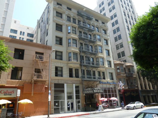 Bristol Apartments in Los Angeles, CA - Building Photo