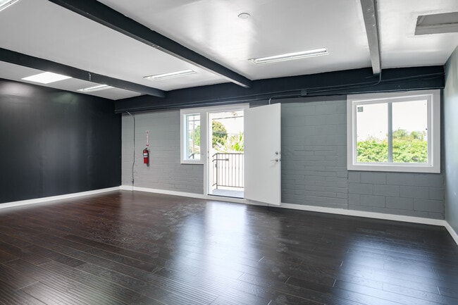 13347 W Washington Blvd in Los Angeles, CA - Building Photo - Building Photo