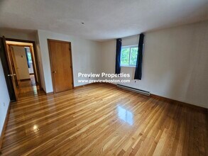 150 Barham Ave, Unit 2 in Quincy, MA - Building Photo - Building Photo