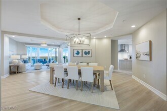 4801 Island Pond Ct in Bonita Springs, FL - Foto de edificio - Building Photo