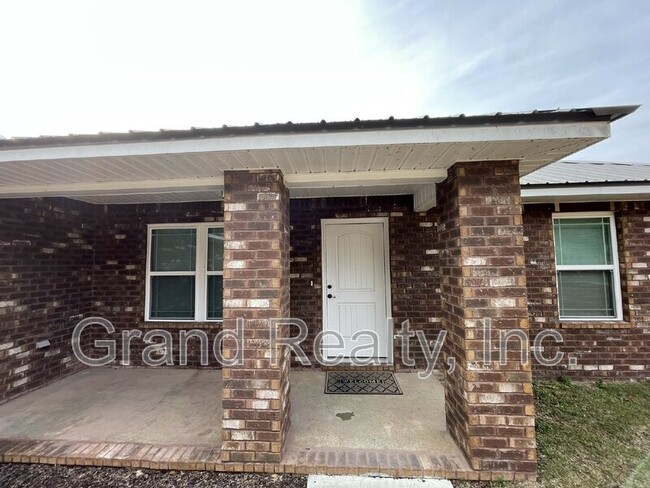 4025 Brittany Ln in Pace, FL - Building Photo - Building Photo