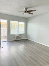 7524 Sepulveda Blvd in Los Angeles, CA - Building Photo - Building Photo