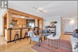 130 Carlton St. in Toronto, ON - Building Photo - Building Photo