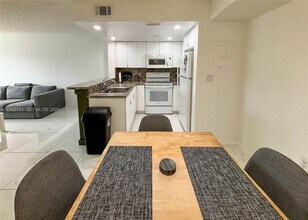 650 NW 86th Pl, Unit 3209 in Doral, FL - Building Photo - Building Photo