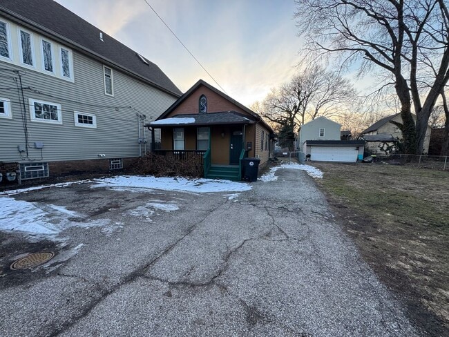 2484 W 10th St in Cleveland, OH - Building Photo - Building Photo