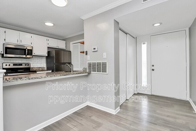 property at 10971 Harrowfield Rd