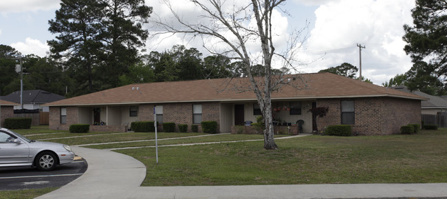 Highlands Apartments in Green Cove Springs, FL - Building Photo - Building Photo