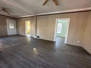 332 N 10th St in Klamath Falls, OR - Building Photo - Building Photo