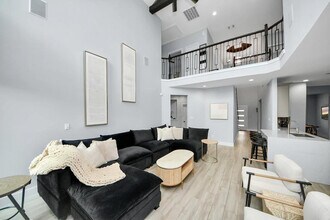 7542 Lemma Dr in Houston, TX - Building Photo - Building Photo