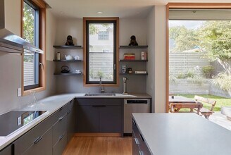 76 Holworthy St in Cambridge, MA - Building Photo - Building Photo