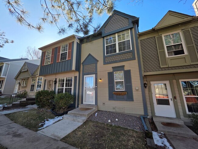 3670 Queen Anne Way in Colorado Springs, CO - Foto de edificio - Building Photo