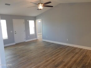 2515 N Cedar Ln in Panama City, FL - Foto de edificio - Building Photo