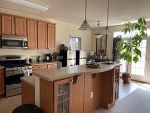 7550 Stoney Run Dr in Severn, MD - Building Photo - Building Photo