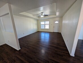 1013 S Wyoming Ave in Roswell, NM - Building Photo - Building Photo
