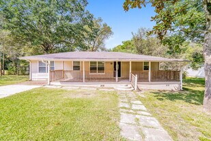 626 Asberry St in Bessemer, AL - Building Photo