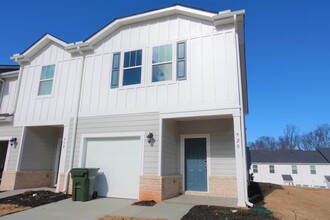 604 Millwright Wy in Greer, SC - Foto de edificio - Building Photo