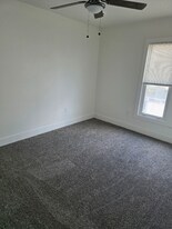 336 Warren Ave, Unit # 2 in Niles, OH - Building Photo