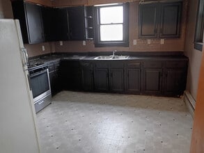 1129 Penn St in Clarksburg, WV - Foto de edificio - Building Photo