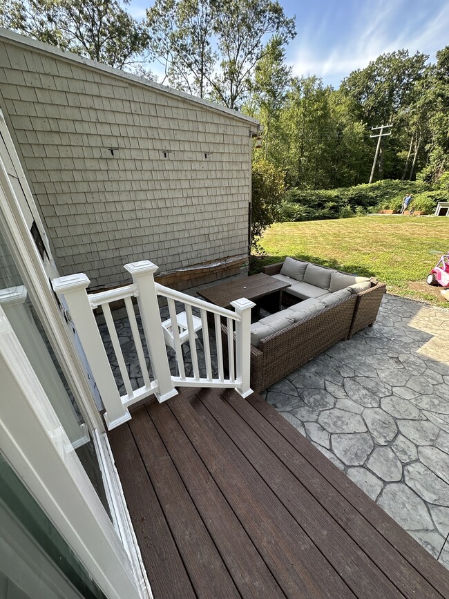 567 Thacher St, Unit 567 Thacher street 1 in Attleboro, MA - Building Photo - Building Photo