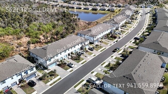 5621 Tripoli Dr in Palmetto, FL - Building Photo - Building Photo