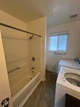 2173 S State St, Unit 5 in Provo, UT - Foto de edificio - Building Photo