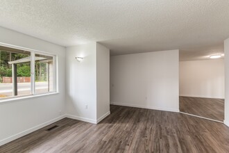 18404 78th Ave E in Puyallup, WA - Building Photo - Building Photo