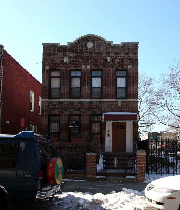 316 E 94th St in Brooklyn, NY - Building Photo