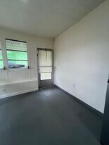 6980 NW 25th St, Unit Rick in Sunrise, FL - Building Photo