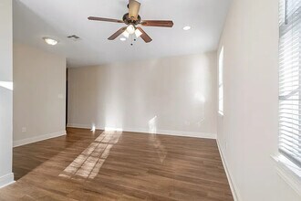 2408 Oak Aly in New Orleans, LA - Building Photo - Building Photo