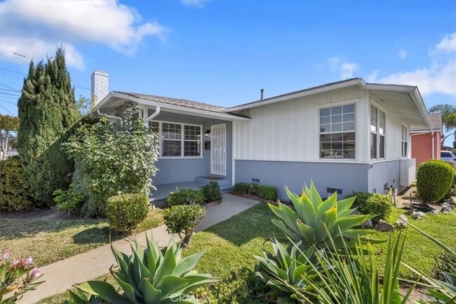 property at 13204 Wilton Pl