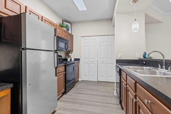 Avenue at Timberlin Park in Jacksonville, FL - Building Photo - Building Photo